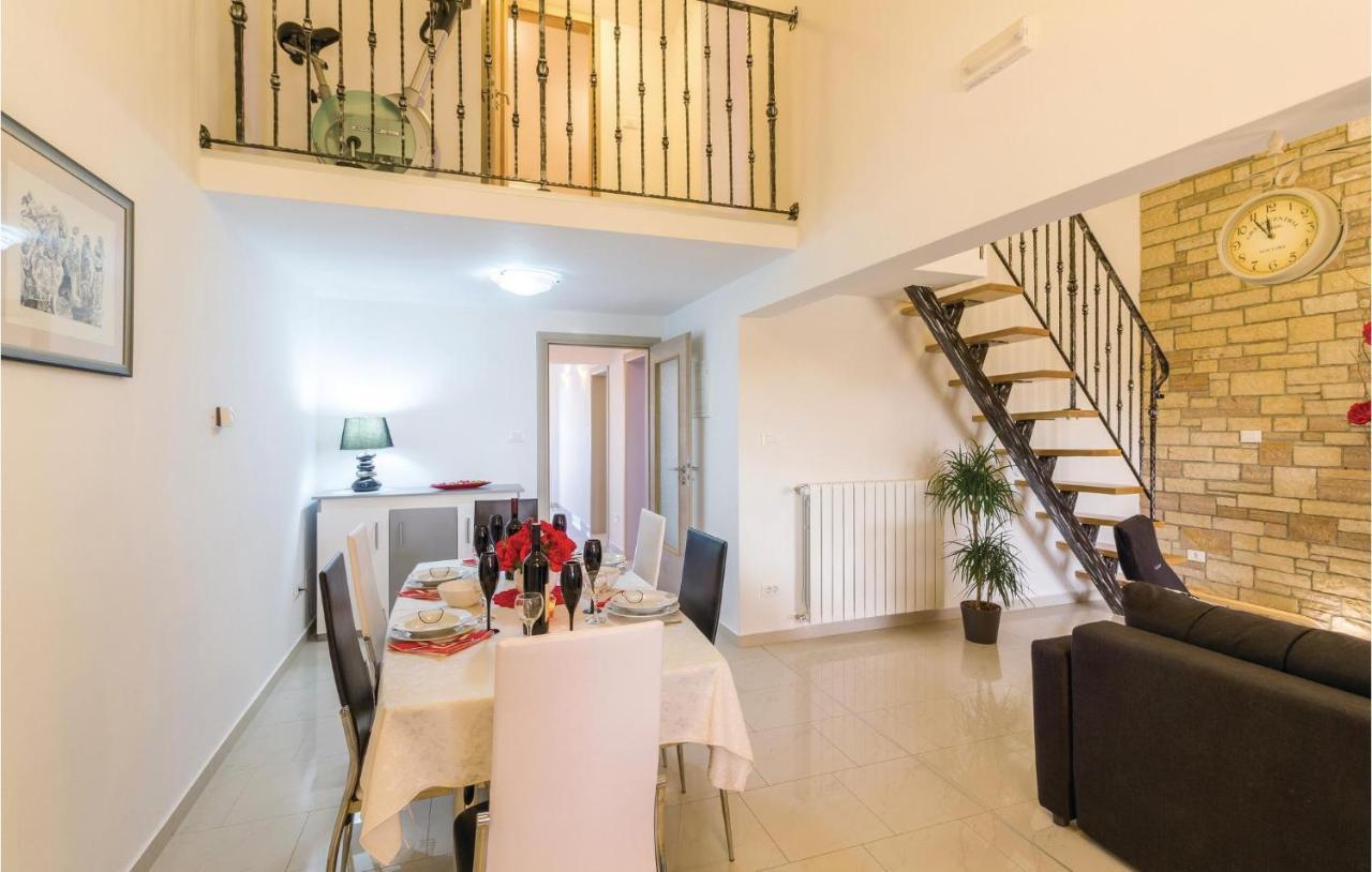 Cozy Home In Frkeci With Outdoor Swimming Pool Barban Esterno foto